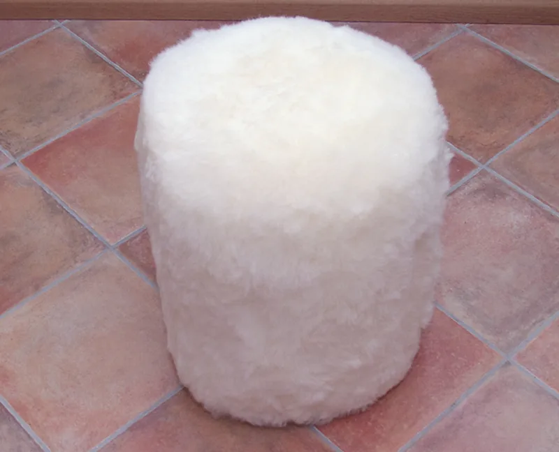 Pouf Coussin Peau de Mouton HAUT Blanc poils courts