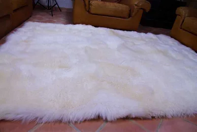 Tapis peau de mouton, 140cmx200cm, Blanc Naturel - UK - Bords droits -