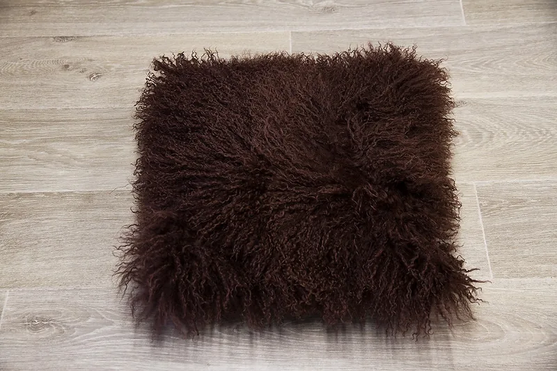 Coussin agneau du Tibet Marron 40cmx40cm