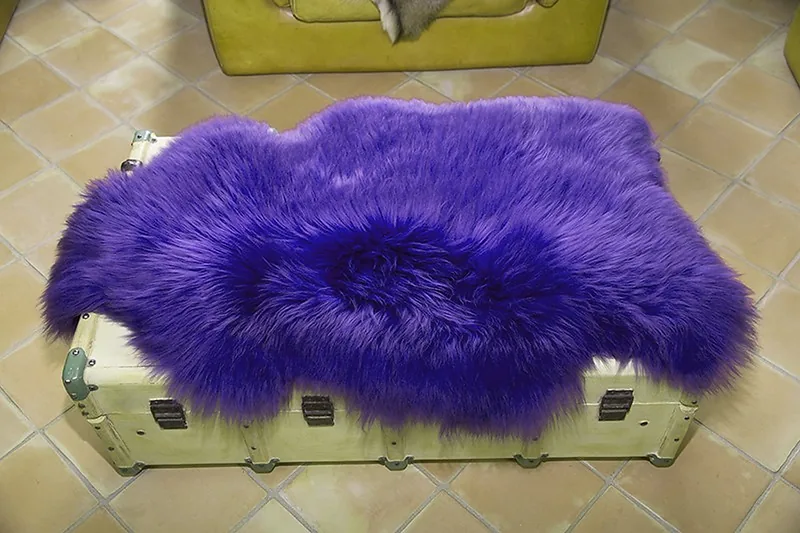 Peau de mouton. Bleu Indigo - 110-120cm