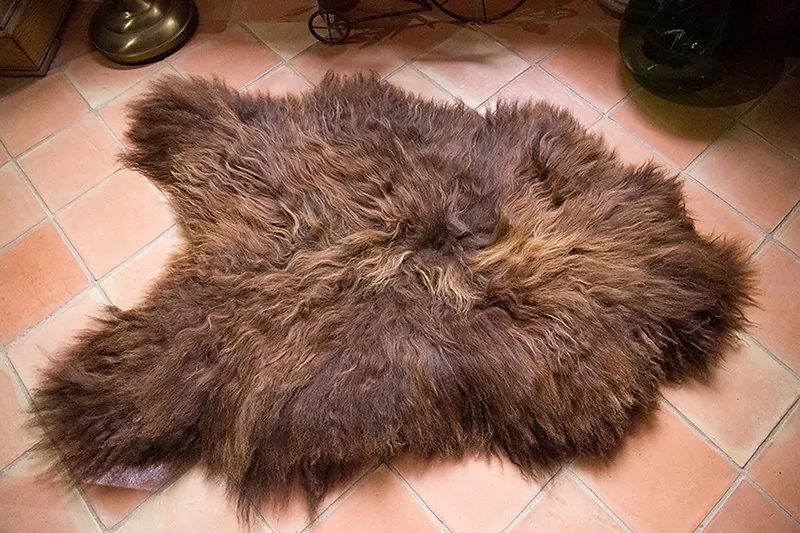 Peau de mouton Marron rustique naturel IS-MRN-1-22