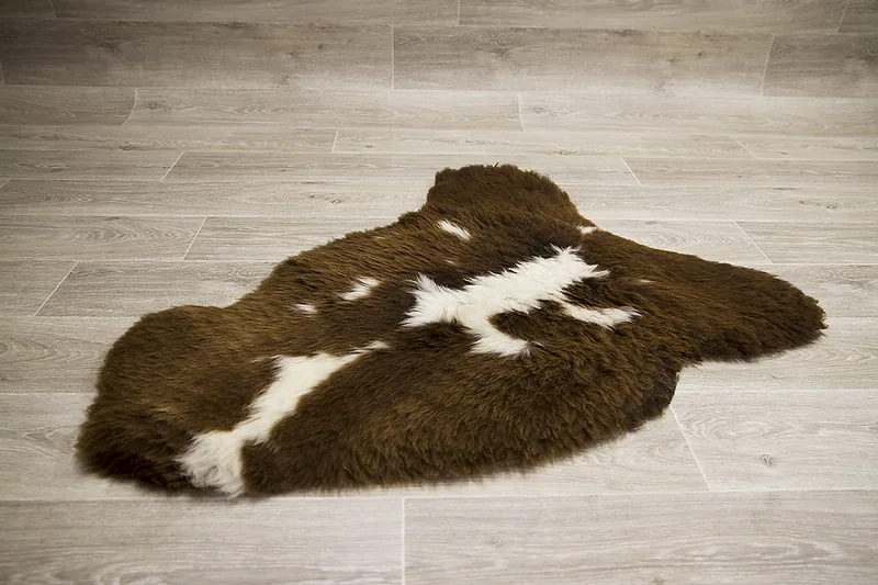 Peau de mouton UK 90/100cm 12-23-UK8