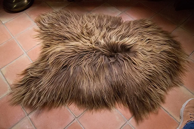 Peau de mouton Marron rustique naturel IS-PL-MRN-2-0126