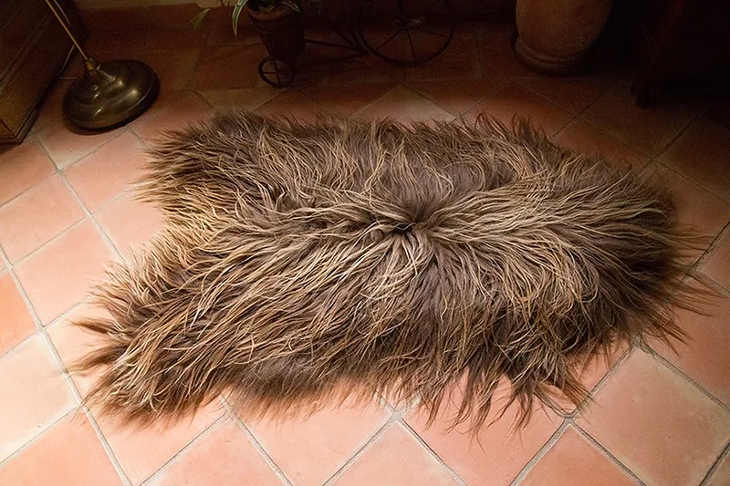 Peau de mouton Marron rustique naturel IS-MRN-4-0126