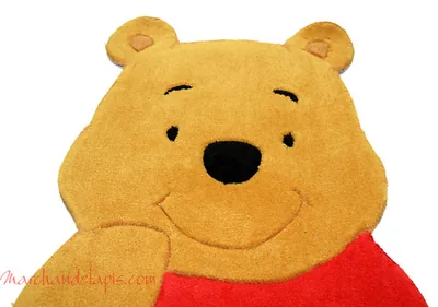 Tapis enfant Disney, Winnie assis