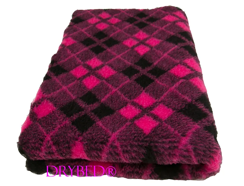 Tapis chien Drybed® antidérapant TARTAN CERISE ET NOIR