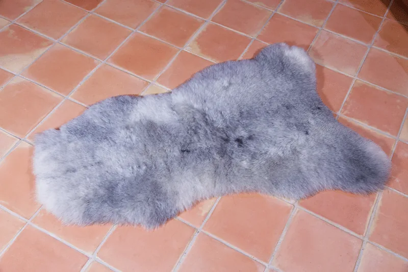 Peau de mouton Islande Poils courts Gris naturel 02
